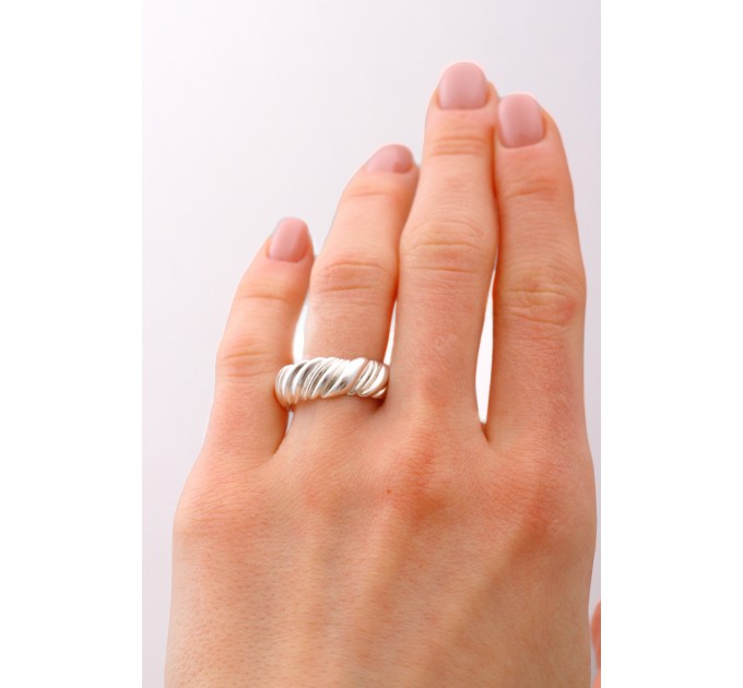 Minimalist Style Sterling Silver Ring | Croissant Ring 