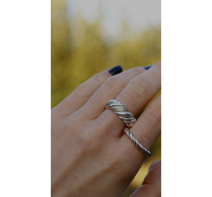 Minimalist Style Sterling Silver Ring | Croissant Ring 