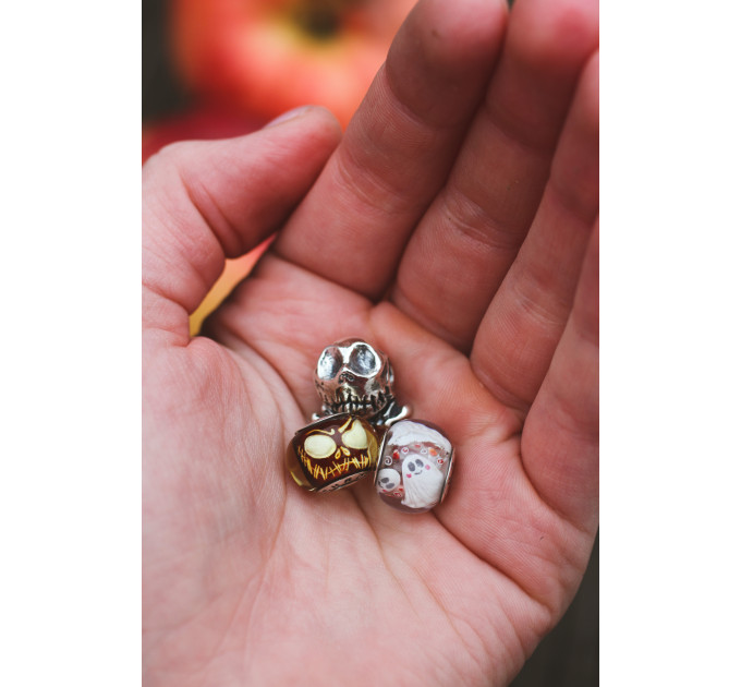 Cutie Ghosts| Chronicles Crystal Charm | Halloween Collection