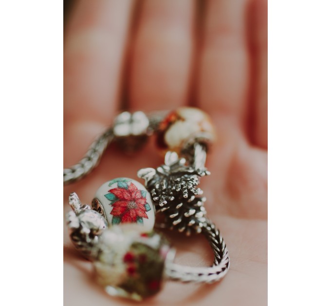 Christmas Wreath |  Elforyn Charm | Scrimshaw