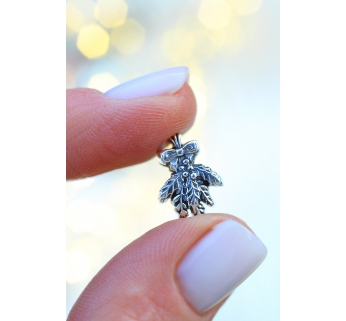 Christmas Mistletoe | Sterling Silver Charm | Christmas Collection